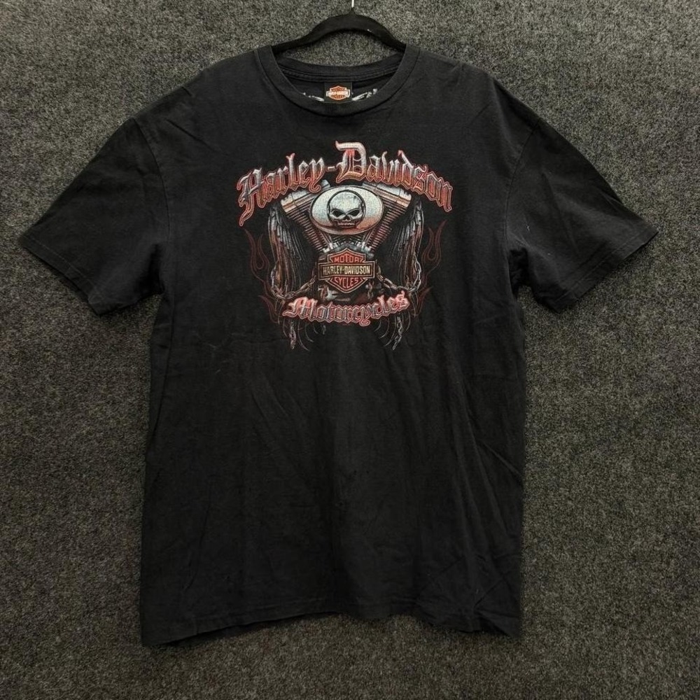 Harley Davidson Skull Engine Graphic Tee Men's Black Wisconsin Oconomowoc